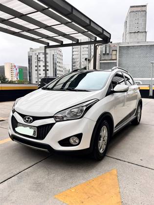 HYUNDAI HB20 1.6 PREMIUM 16V FLEX 4P AUTOMÁTICO HYUNDAI HB20 1.6 PREMIUM 16V FLEX 4P AUTOMÁTICO